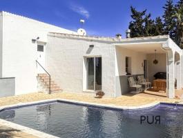 Country house with separate apartment