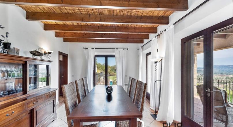 Arta. A finca. Like from a picture book. A lot of space. And with a view of the sea.