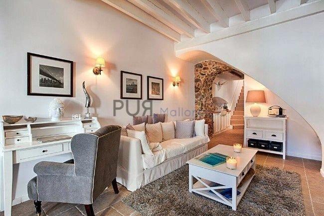 Calvia - A dream of a townhouse. Renovated at a high quality.