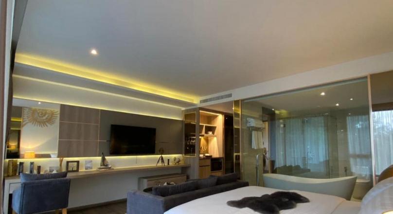 Luxury condominium with four swimming pools, lounge, bar area