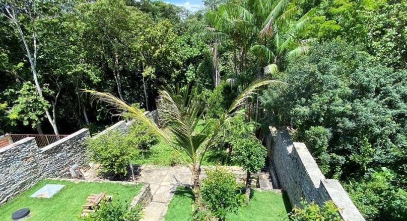 sale of a townhouse with four suites