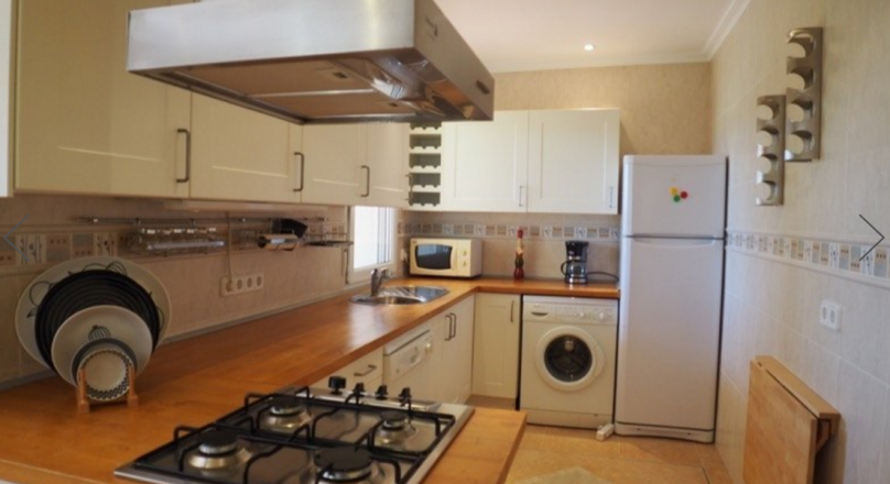 Villa en venta 5 dormitorios con piscina climatizada y vistas al mar y en Moraira