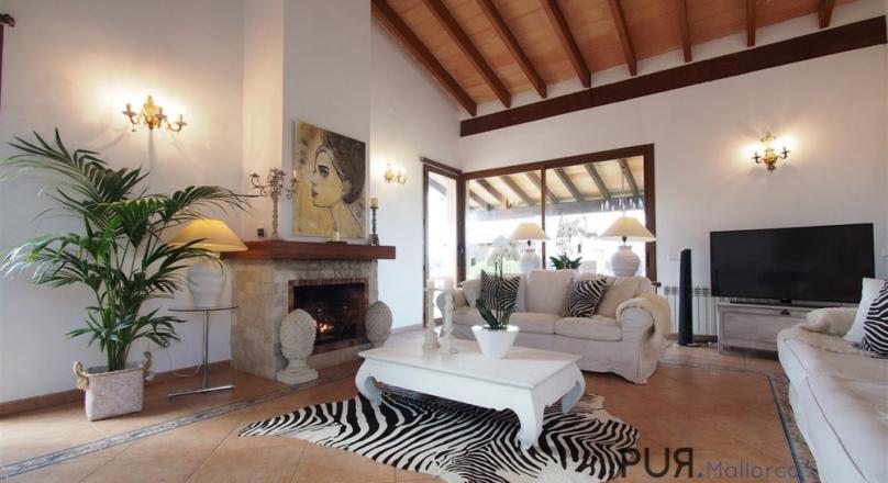 Finca with guest house. A lot of light. In the middle of the wine region. In 20 minutes in Palma.