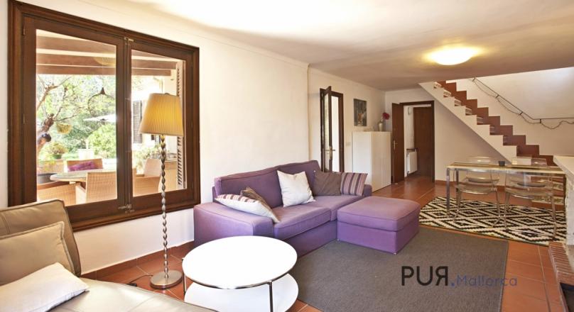 Between Sencelles and Pina. Ruberts. A small finca. With a lot of charm.