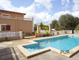 Small finca with garden with pool near Inca