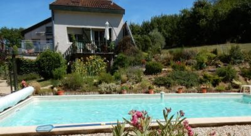 House 7 rooms 200 m² for sale in Verfeil