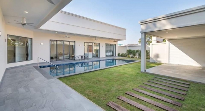 Brandnew Luxury pool villa, Well designed and Highly quality construction.