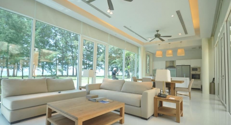 Phuket quality real estate offers for sale this pure beachfront villa