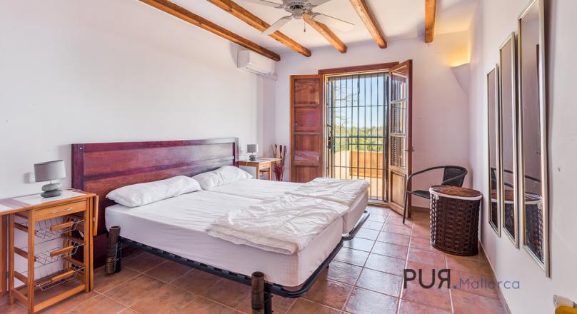 Well marketable. Ideal as a rental property. With license. Finca. Close to the ocean. Great beaches.