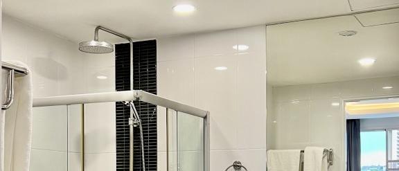 Newly renovated 3 Bedrooms Condo for sale or rent in Central Pattaya 