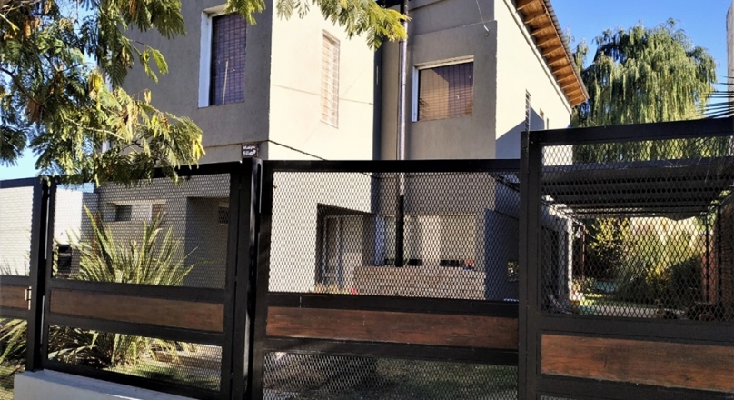 House for sale in Centenario, Neuquén US $ 147,000