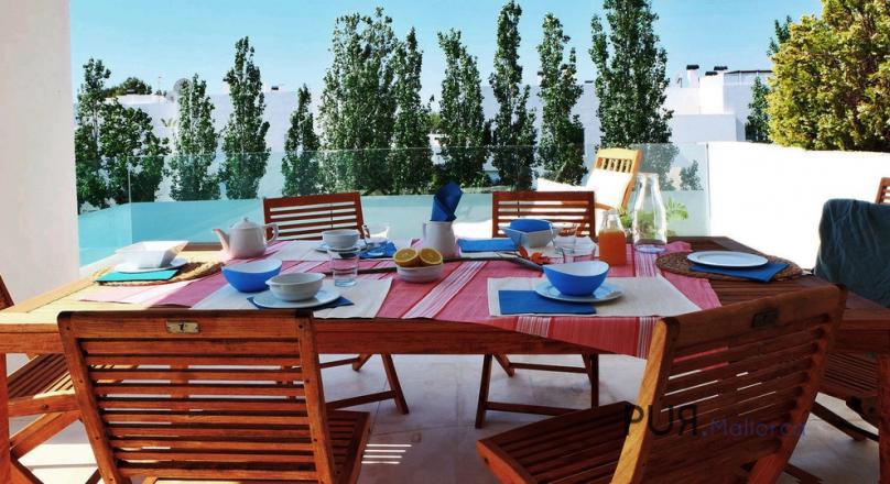 Luxury penthouse in Puerto Pollensa. 200 meters from the beach. High quality standard.