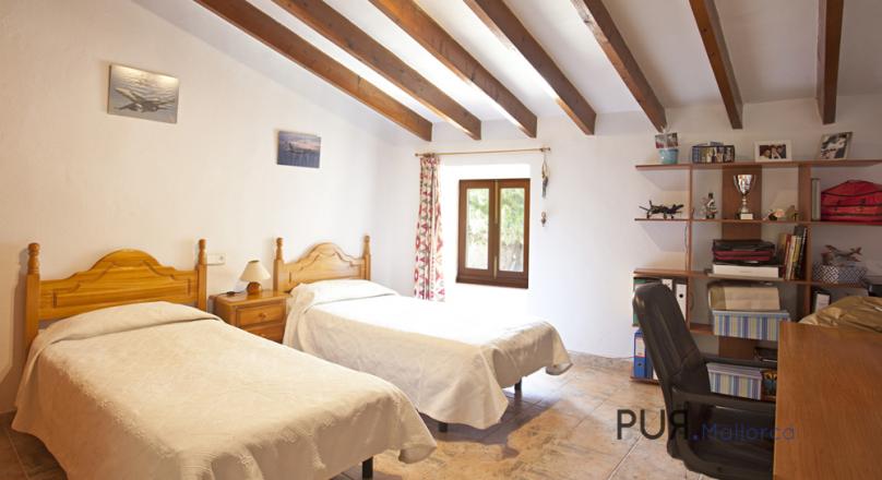 Townhouse in the original Consell. Much Mallorca. Lots of charm. Inside as well as outside.