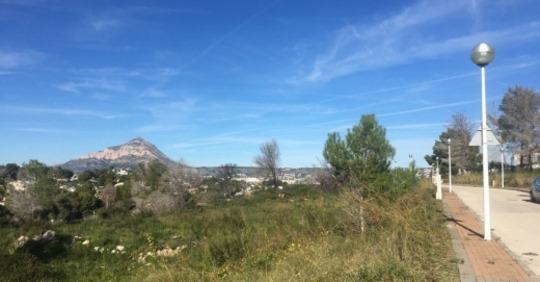 Building plot with building license for sale in Jávea