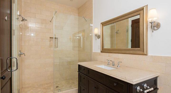 Beverly hills Newer Gated Home