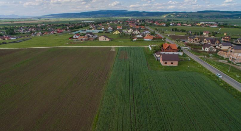 FILMING drone !!! Field Farm, Hala Residential construction on land 20.000mp, Prejmer, Brasov