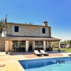 Inland. In the East. There is a finca waiting. Much land. Much rest. Mallorquin.