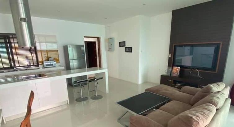 NEW LISTING