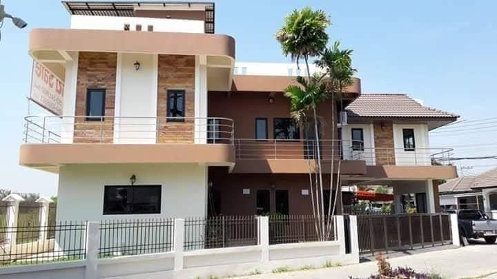 A 500q M house with 3 bedrooms,Locations Closed to Big C Maehea