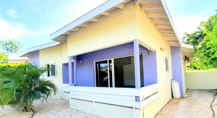 House with 3 Bedroom, 2 Bathroom Plus studio in a Resort for Ang.2750