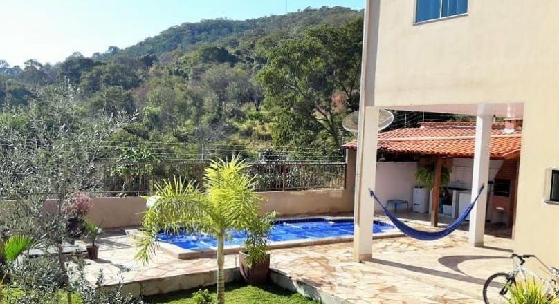 sale of a townhouse with a view to the Morro do Frota