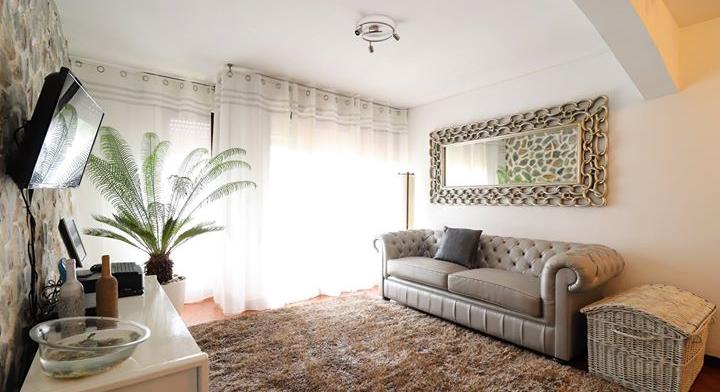 Senhora da Hora (Metro) Two Bedroom Apartment