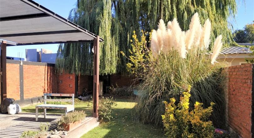 House for sale in Centenario, Neuquén US $ 147,000