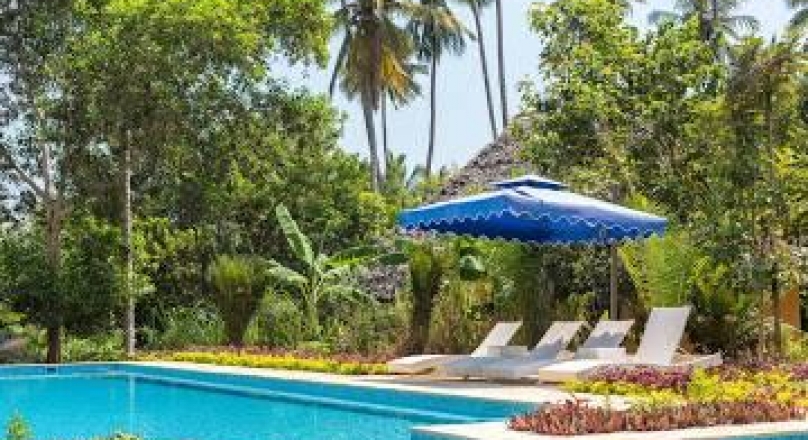 13 Rooms Luxurious Beach Villas and Bungalows for sale