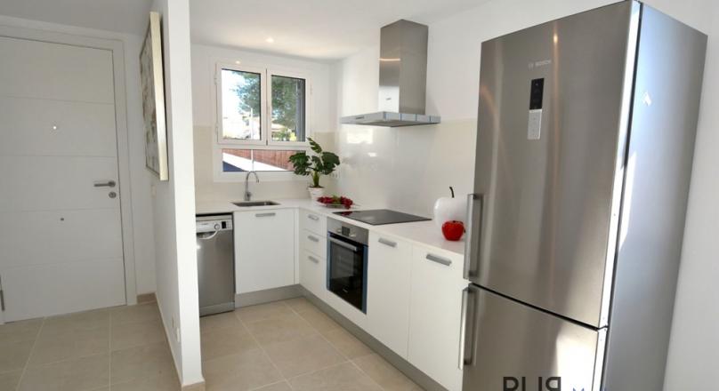 Near Porto Cristo. Terraced houses newly built. Modern interior. Very reasonably priced.