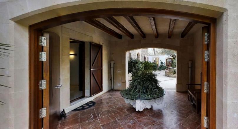 Felanitx. A finca. A residence. A natural oasis.