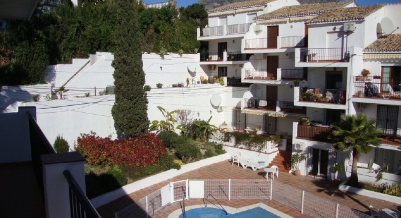 ***NEW LISTING*** only 140.000€ 2 bed + 2 bath