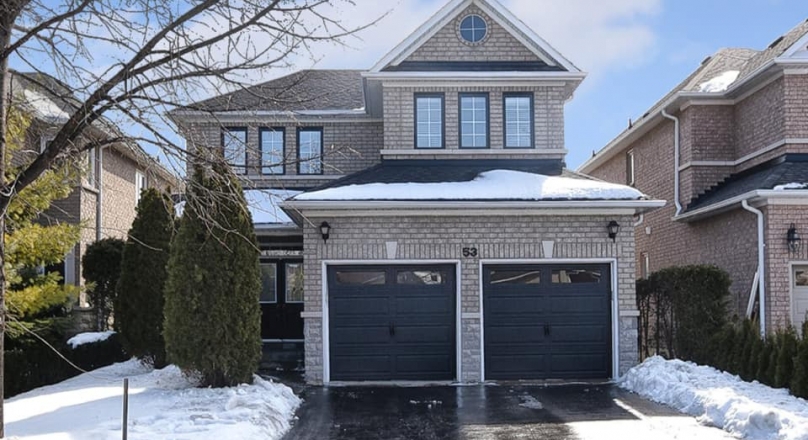 Georgous Ravine Lot, Detached home for sale in a very desirable location in Richmondhill!