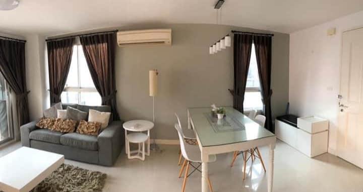 Newly renovate condo for rent at Thonglor Type 2 bedroom 2 bathroom Size 75