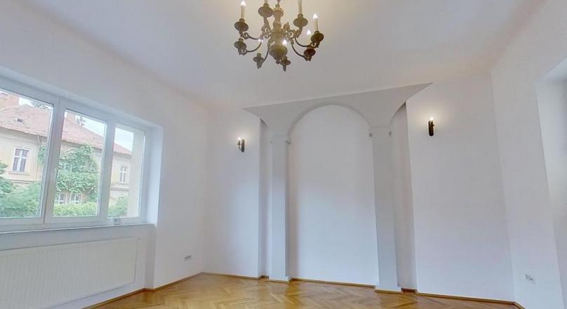 Elegant property, on two levels, in remarkable positioning, Brasov