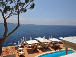 The dream of a house by the sea can come true.