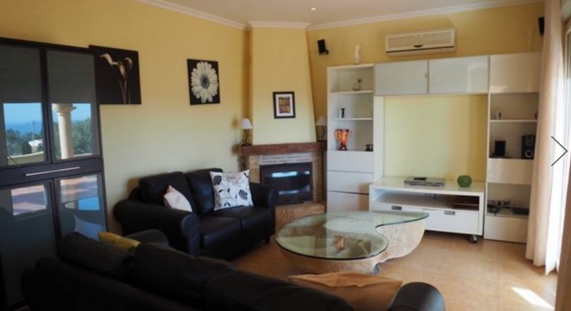 Villa en venta 5 dormitorios con piscina climatizada y vistas al mar y en Moraira