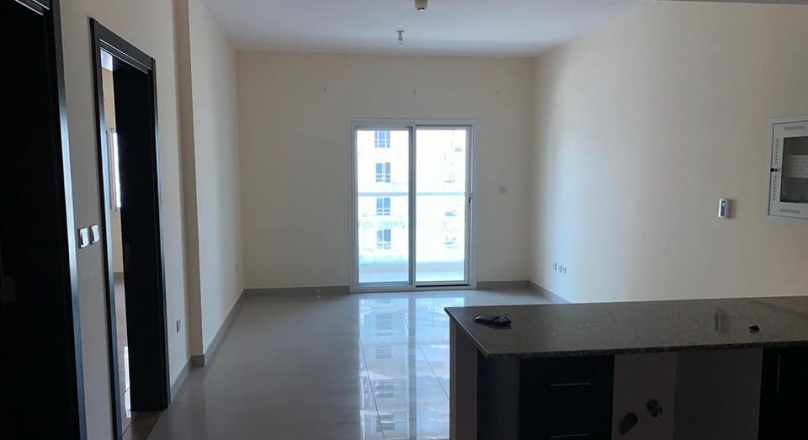 Specious one bedroom in Sports city on 12 cheques