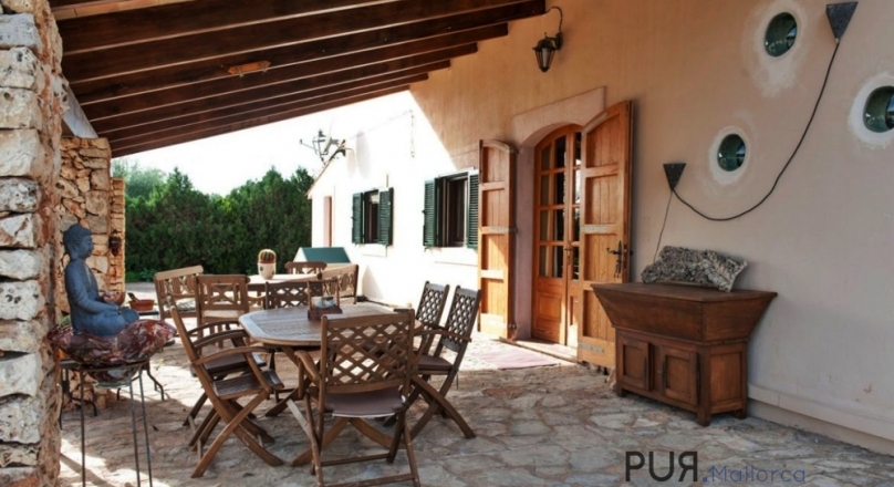 Ideal for horse lovers. Binissalem. Rustico with finca and stables.