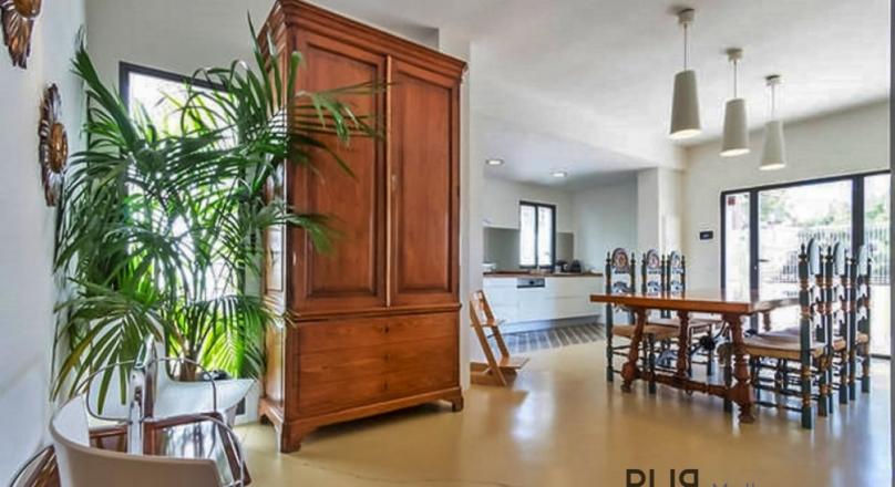 House with rental potential at the Cala Major