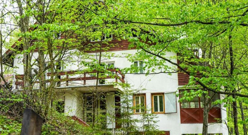 Investment opportunity, Pension at the foot of the mountain