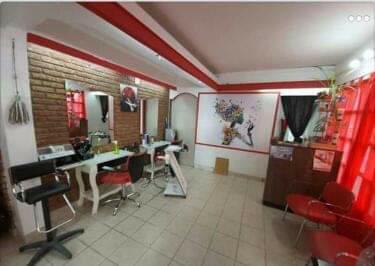 Property for sale with an excellent location!