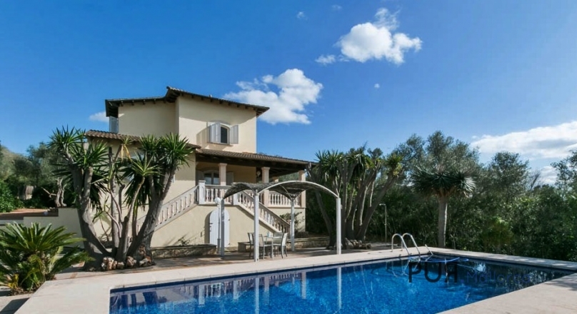 Sa Cabaneta. Villa for the big family. And. A stone's throw to Palma. The price fits ..