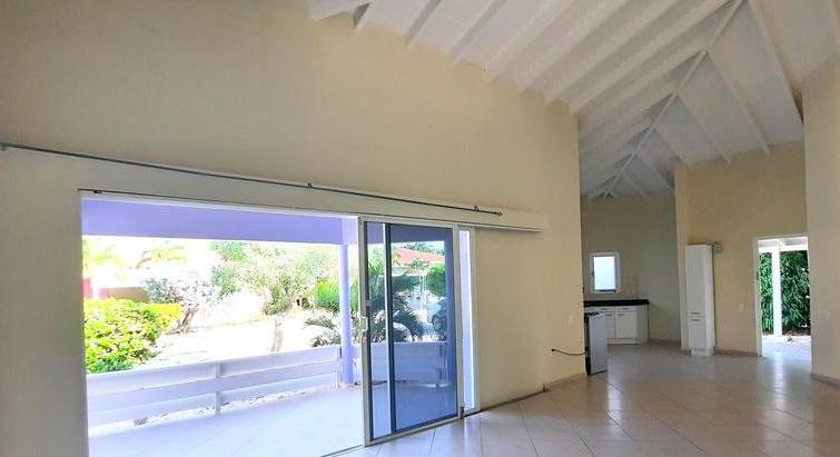 House with 3 Bedroom, 2 Bathroom Plus studio in a Resort for Ang.2750