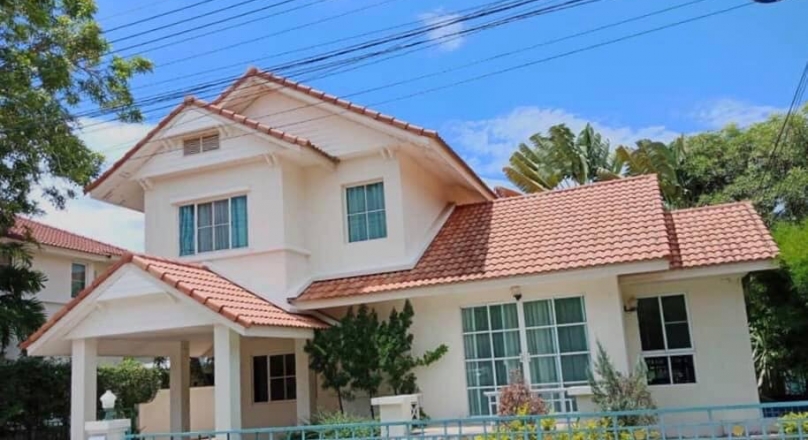 House For Rent on Canal Rd., Chiang May University
