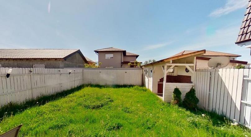 offers for sale an EXCLUSIVE personalized by the elegance of a property