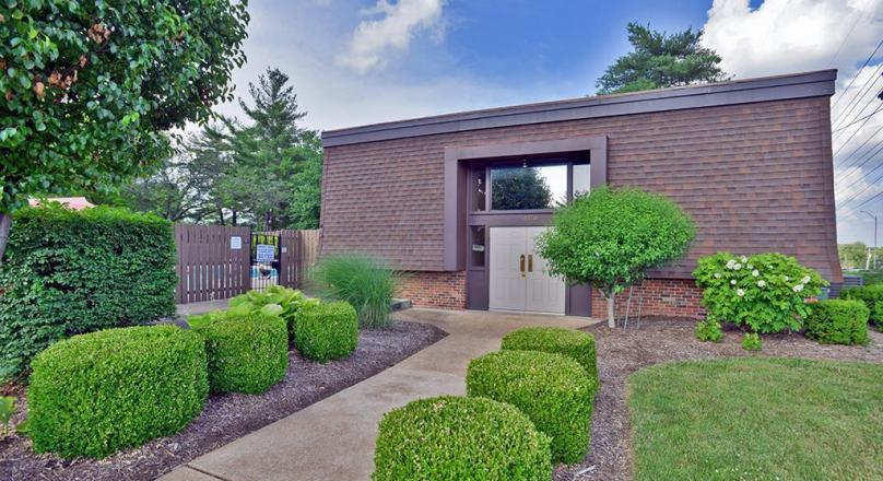 13579 COLISEUM UNIT D, CHESTERFIELD