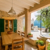 The whole southwest at your feet. In the village of Galilee. Enjoy. Quiet. Earthiness.