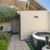 Llubi - Renovated Townhouse with Large Patio