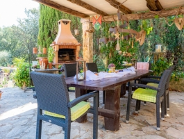 Small finca. Great sustainability. In Capdepera.