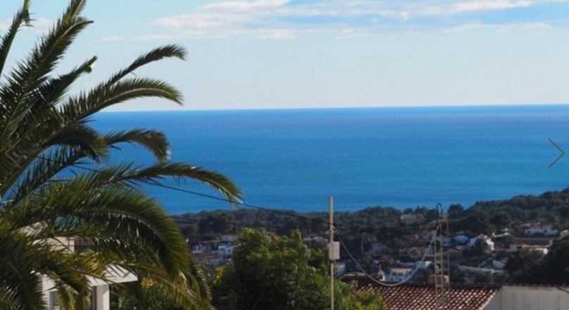 Villa en venta 5 dormitorios con vistas al mar en Moraira